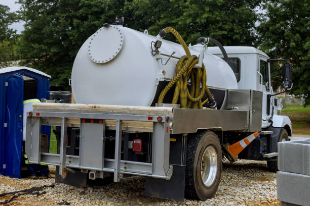 Best Portable bathroom rental  in Leitchfield, KY